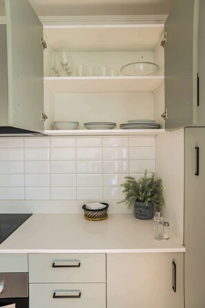 Fridge, microwave, oven, stovetop - Trendy Bellavista Haven for 2 – Perfect Location! (Providencia)
