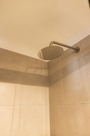 Bathroom - Trendy Bellavista Haven for 2 – Perfect Location! (Providencia)