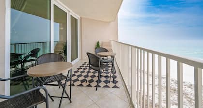 ~NEW Listing 9th Floor Beachfront 2B/2B W/FREE Beach Chairs/Umbrella~