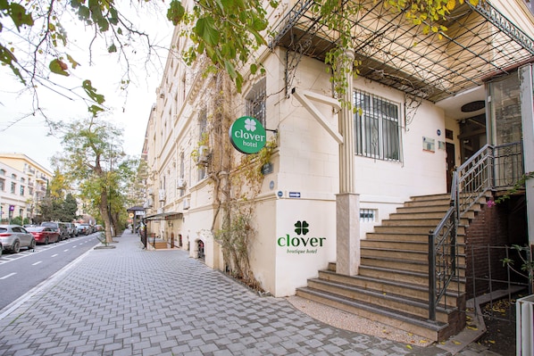 Exterior - Clover Hotel (Baku)