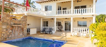 Fabulous 3-bedroom chalet with AC in La Cruz de Huanacaxtle