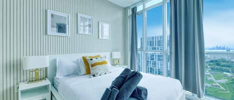 Rideaux occultants, fer et planche à repasser, Wi-Fi gratuit