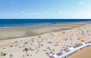 Ubicación cercana a la playa y pesca