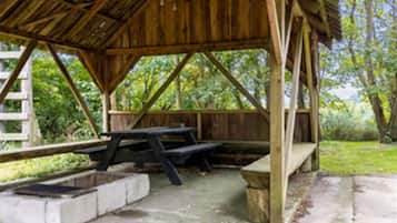 Hus - 2 soveværelser - ryger - balkon | Udendørsområde