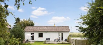 House With Large Garden, Campfire hut