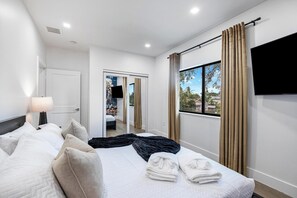 5 bedrooms, iron/ironing board, travel cot, WiFi
