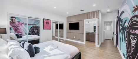 10 bedrooms, iron/ironing board, travel cot, WiFi