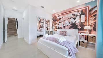5 habitaciones, tabla de planchar con plancha, cuna de viaje y wifi