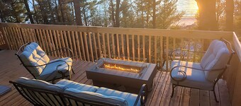 The Treehouse at Duna Vista - Crowâs nest views, Association beach, pool, tennis
