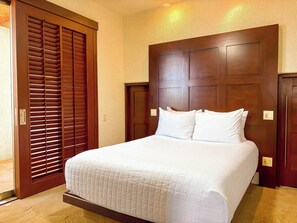 9 Schlafzimmer, Bügeleisen/Bügelbrett, WLAN, Bettwäsche