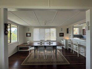 Dining - Yeppoon Salt Shack (Barlows Hill)