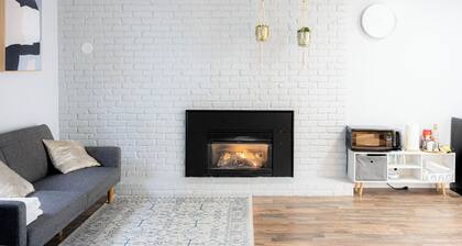 Charming 3-bedroom house with AC in relaxing Renton