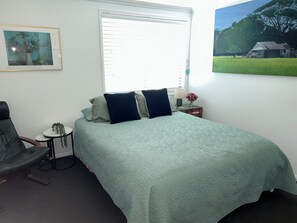Comfort Double Room | Free WiFi - Nicole Guesthouse  (Brisbane)