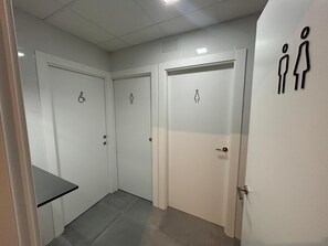 Shared bathroom - ALMA one (Alicante (Alacant))