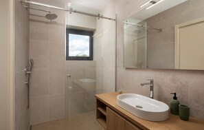 Douche, séchoir à cheveux