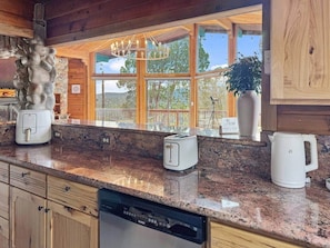 Interior - Panoramic Views • Hot Tub • Fireplace • No Pet Fee (Ruidoso)