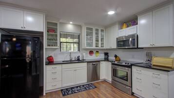 Microwave, oven, stovetop, dishwasher