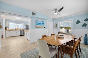 Dining - Resort Style Beach Retreat, Golf Cart, King Suite (Indian Rocks Beach)