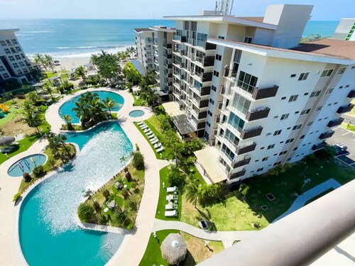 Beachfront Bliss -V3-8D- 2 bed, 2 bath