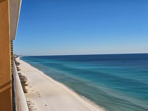 Am Strand, Liegestühle