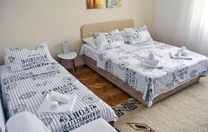 2 Schlafzimmer, Bügeleisen/Bügelbrett, kostenloses WLAN