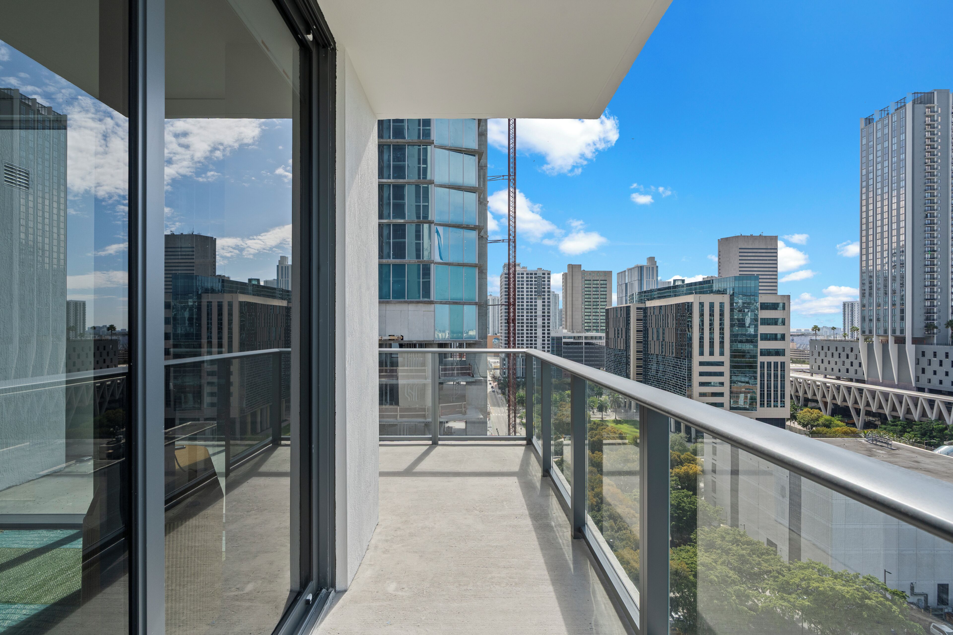 Apartamento, 2 quartos, vista para a cidade | Sacada