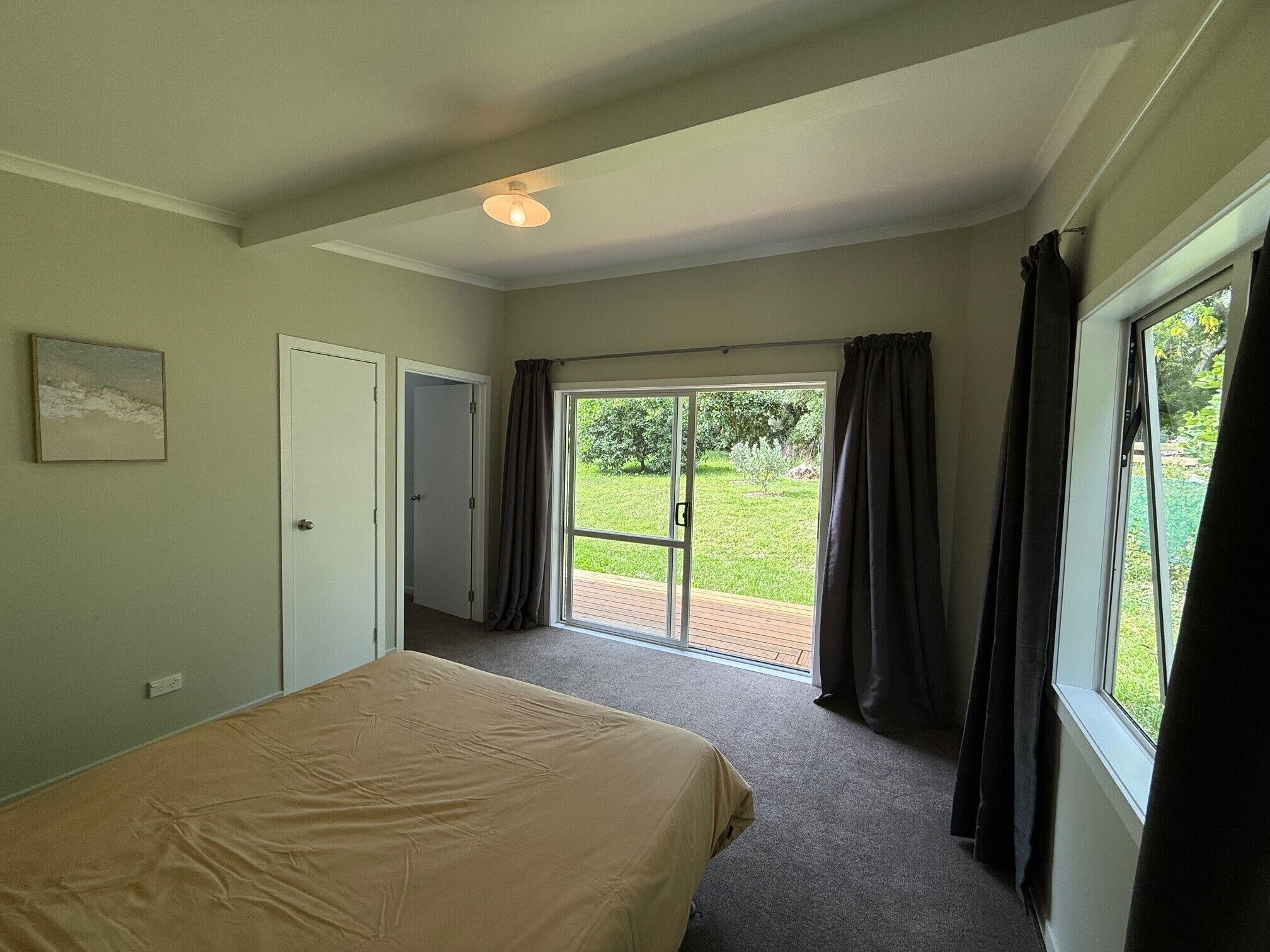 2 habitaciones, tabla de planchar con plancha y wifi gratis 