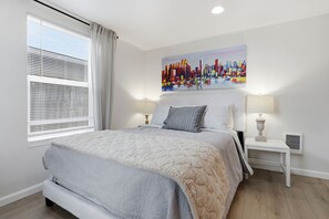 2 habitaciones, tabla de planchar con plancha, wifi y ropa de cama 