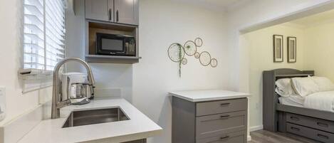 Fer et planche à repasser, Wi-Fi, draps fournis