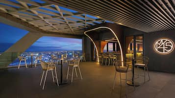 Bar (in der Unterkunft)