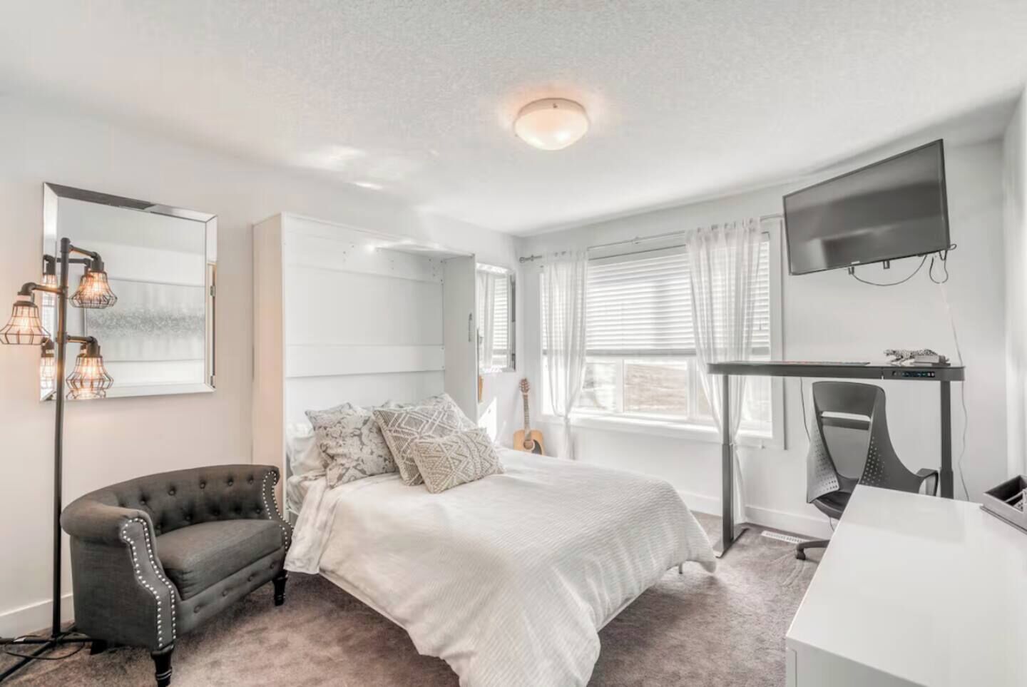 2 chambres, fer et planche à repasser, Wi-Fi, draps fournis