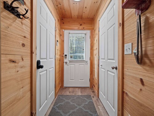 Wooded Retreat with Hot Tub & Workspace