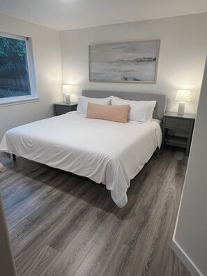 3 soverom, strykejern/-brett, reiseseng for barn og wi-fi (inkludert)