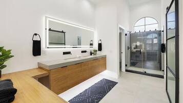 Chambre Triple Confort | Salle de bain