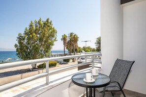 Outdoor dining - Kos Mare Ⅰ : Sea View Apartments (Kos)