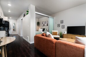 1 chambre, fer et planche à repasser, Wi-Fi gratuit, draps fournis