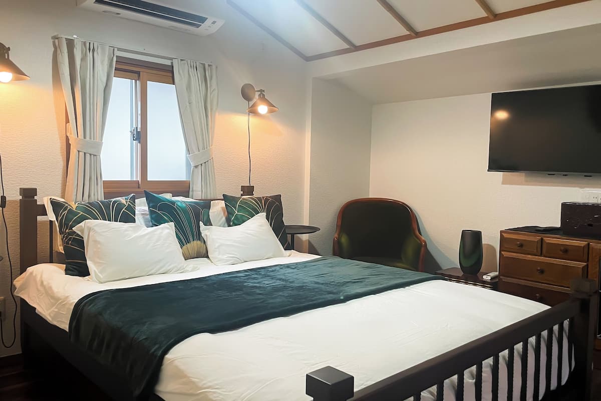 Deluxe Suite, Courtyard View | Free WiFi