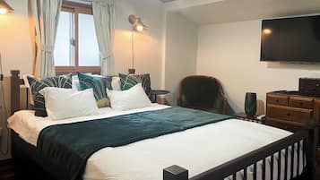 Deluxe Suite, Courtyard View | Free WiFi