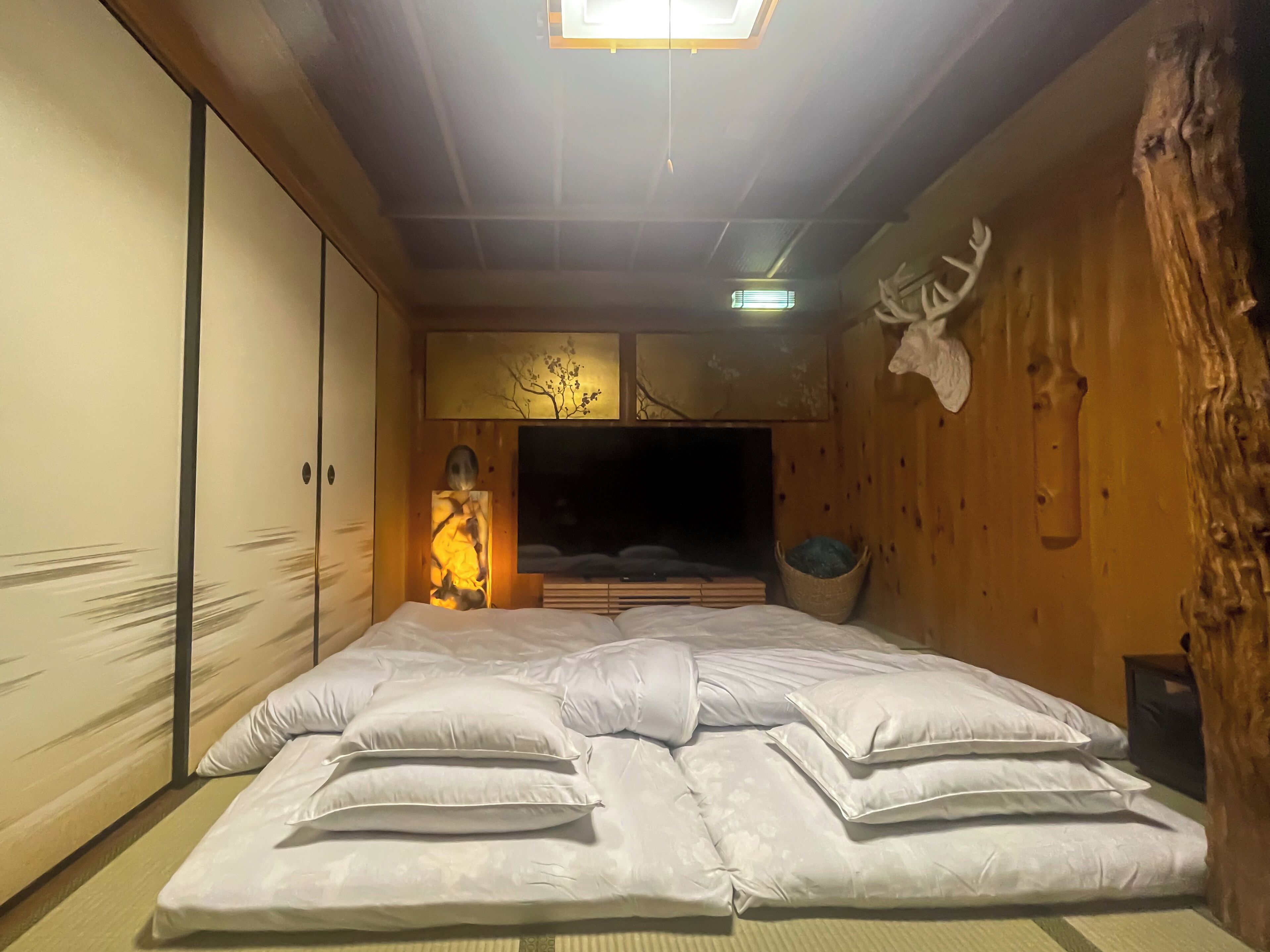 Deluxe Suite, Courtyard View | Free WiFi