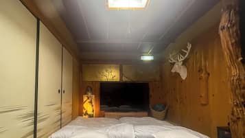 Deluxe Suite, Courtyard View | Free WiFi