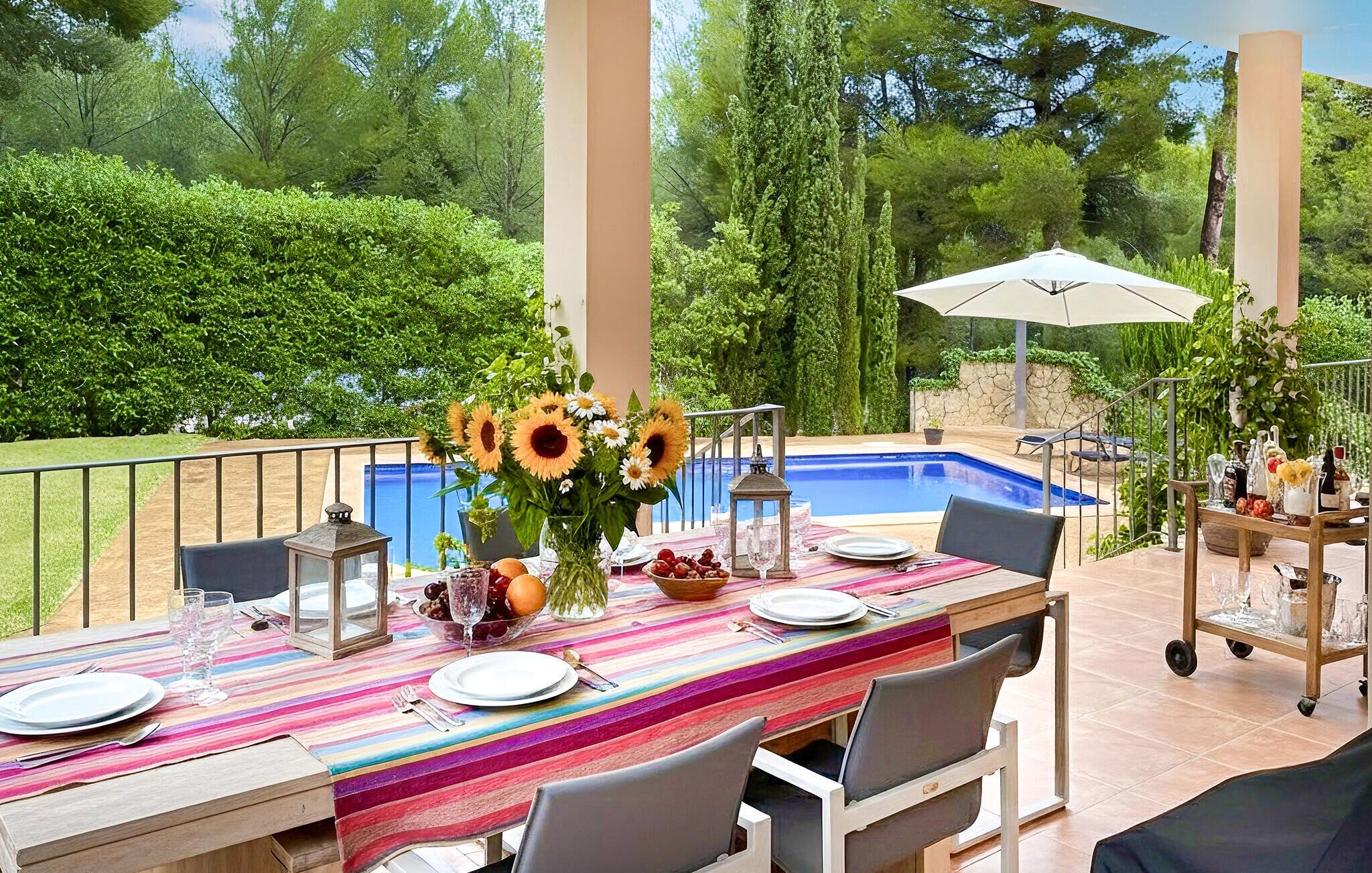 屋外ダイニングエリア