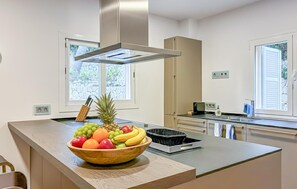 Fridge, microwave, oven, stovetop - Stunning home in Costa de la Calma (Costa de la Calma)