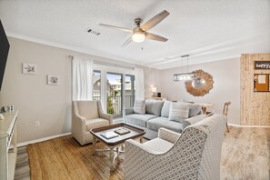 Smart TV - Golf Cart | Steps from BEACH/POOL + Dog Friendly (Santa Rosa Beach)