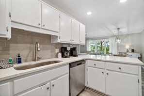 Fridge, microwave, oven, stovetop - Steps from BEACH/POOL + Dog Friendly (Santa Rosa Beach)