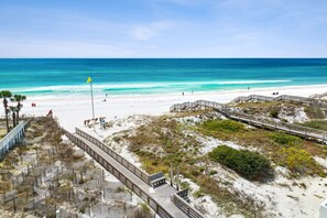 Beach nearby - Steps to Beach & Pool, Pet-Friendly 3BR, Near Lake (Santa Rosa Beach)