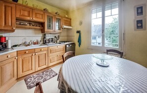 Fridge, oven, stovetop, dishwasher - 1 bedroom stunning apartment in Saint-Malo (Saint-Malo)