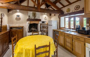 Kühlschrank, Ofen, Herdplatte, Geschirrspüler