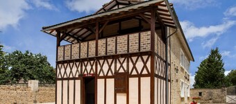 Lovely home in Lonnes with heated swimming pool