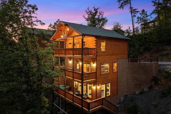Exterior - Summer Retreat in Sevierville | IndoorPool, HotTub (Sevierville)