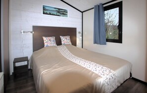 2 bedrooms, travel cot, WiFi - Lovely home in Solliès Toucas with sauna (Solliès Toucas)